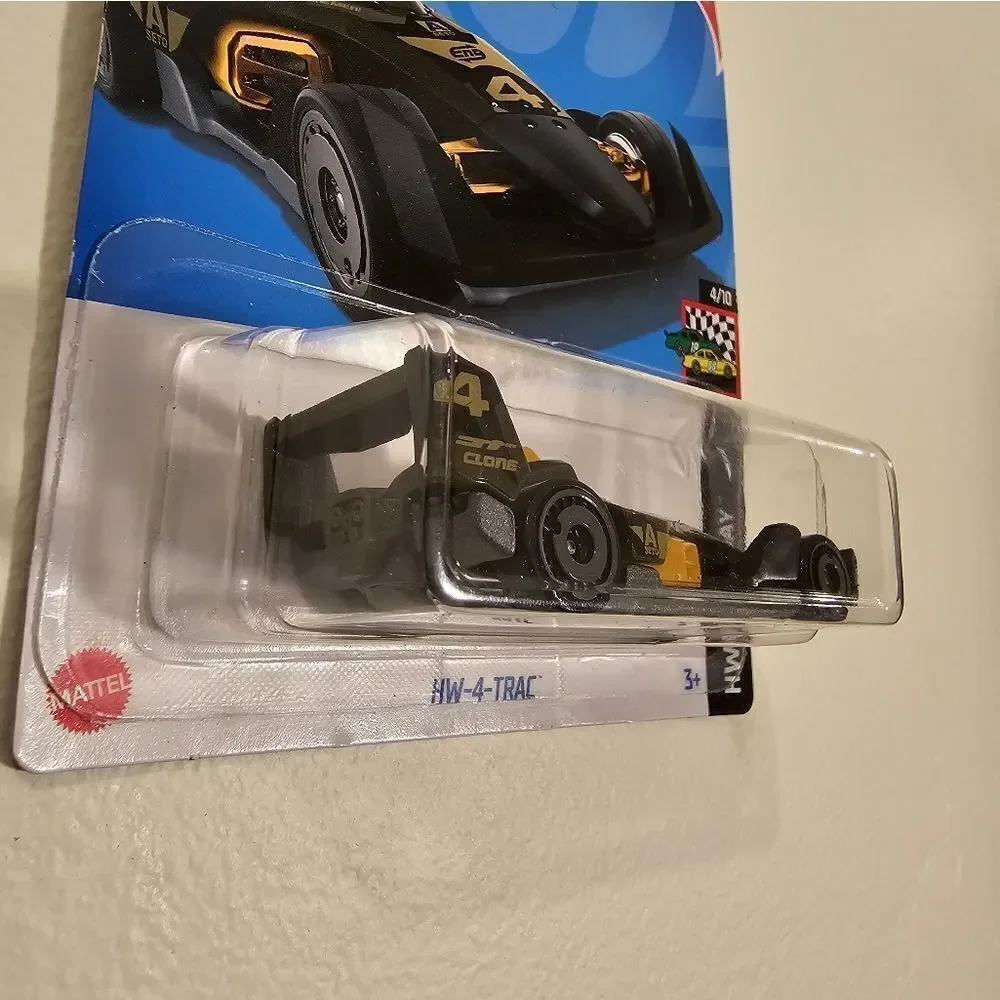 Hot WheelsCar HW 4 Trac Race Day Hotwheels Racer Netflix Lets Race